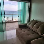 Vista mar- Pé na areia da Prainha- condomínio com piscina